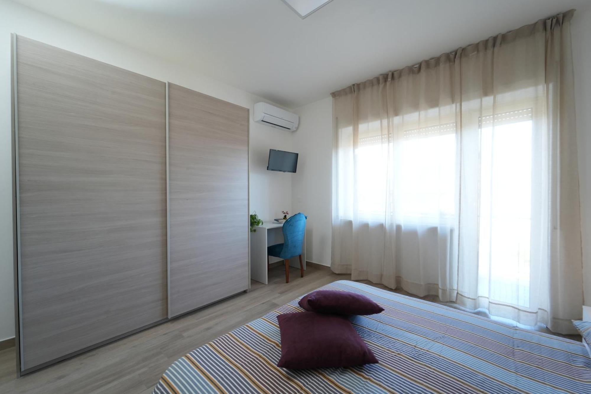 Panorama Vesuvius Affittacamere Guesthouse With Lift Near To Subway In Napoli Center Εξωτερικό φωτογραφία
