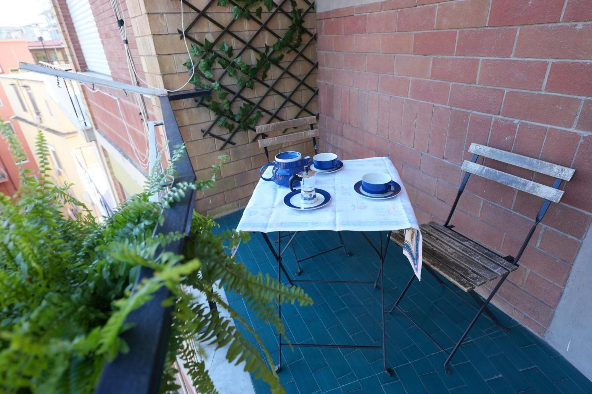 Panorama Vesuvius Affittacamere Guesthouse With Lift Near To Subway In Napoli Center Εξωτερικό φωτογραφία