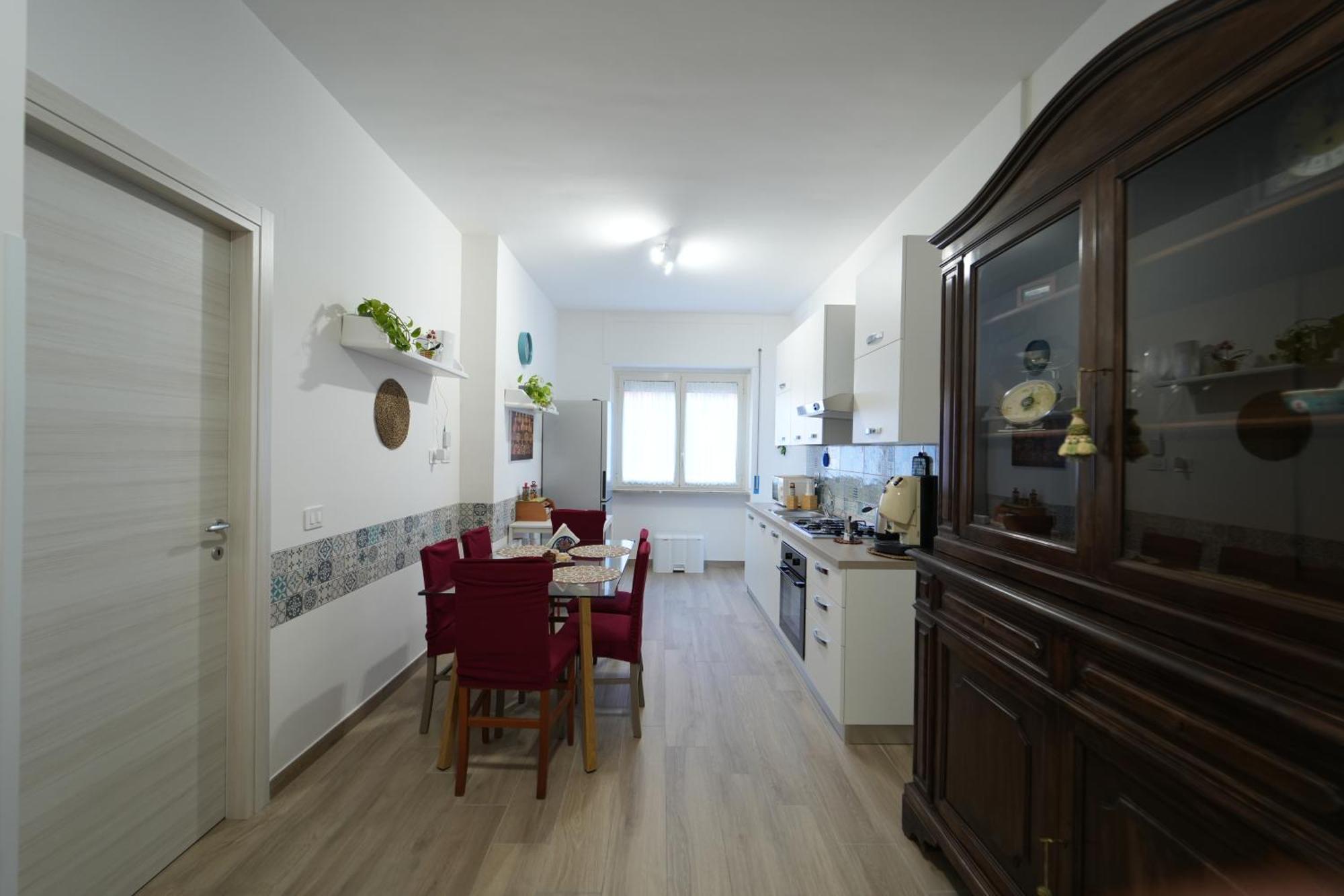 Panorama Vesuvius Affittacamere Guesthouse With Lift Near To Subway In Napoli Center Εξωτερικό φωτογραφία